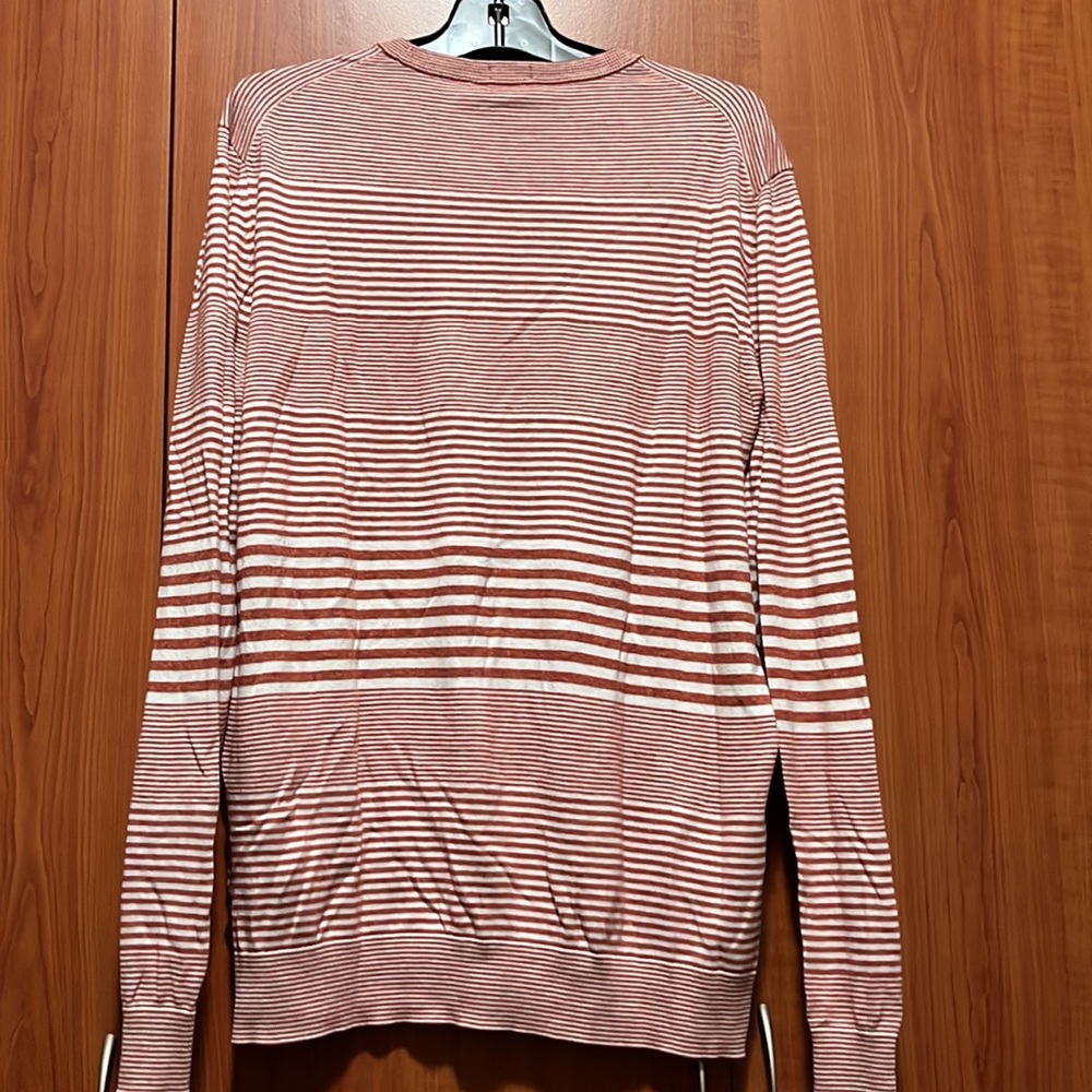 New Hugo Boss sweater - Picture 4 of 4